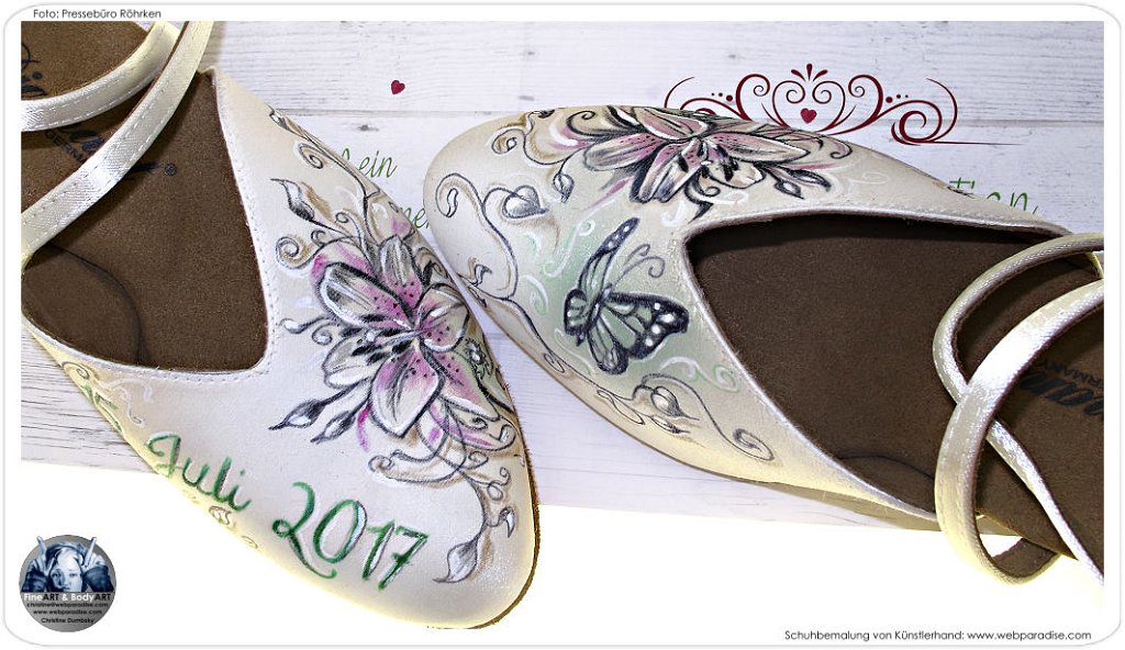 braut-schuhe-hochzeits-hochzeit-schuh-handbemalt-vom-eigenen-tattoo-bemalt-individuell-airbrush-webparadise_6102