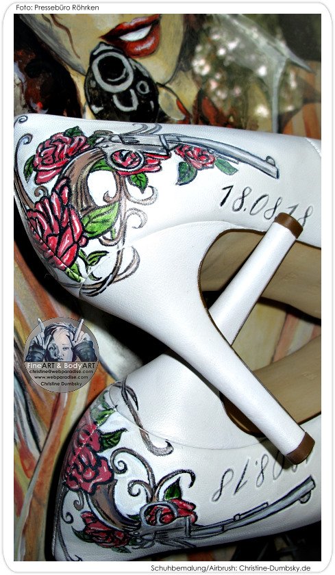 schuhe-braut-handbemalt-bemalt-airbrush-guns-and-roses-hochzeit-pumps-personalisiert-webparadise_8141